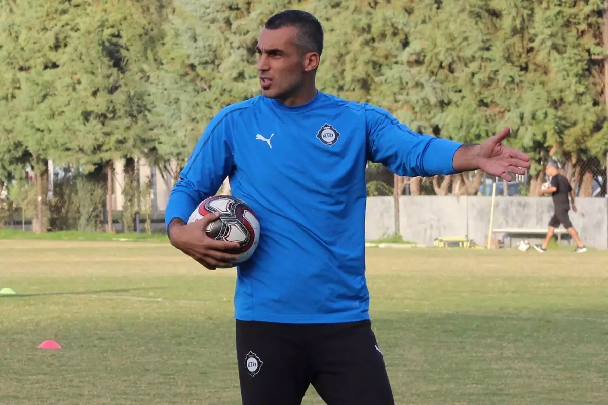 Bahis cezası alan 44 yaşındaki futbolcu Murat Uluç\'a kulüpte yeni görev