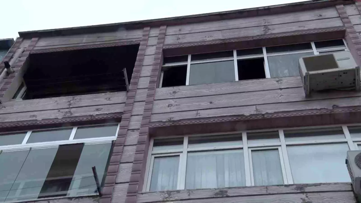 İstanbul\'da Eş Katili Yangın Çıkardı