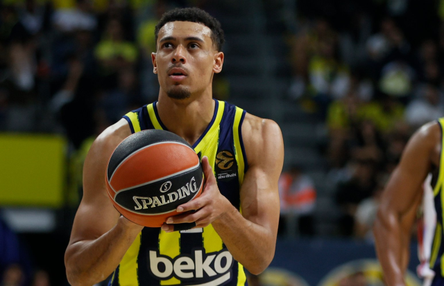 Fenerbahçe Beko, Wade Baldwin ile yeni sözleşme imzalıyor Fenerbahçe Beko, Wade Baldwin ile yeni sözleşme imzalıyor