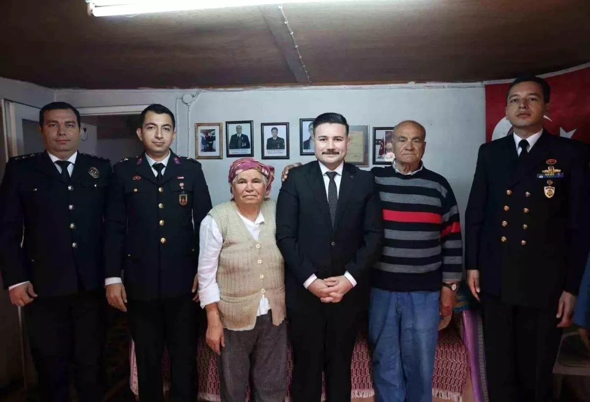 Kaymakam Acar\'dan Gazi Ziyareti