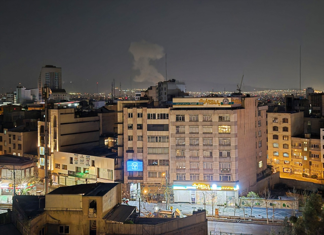 İran'ın başkenti Tahran'da patlamalar meydana geldi