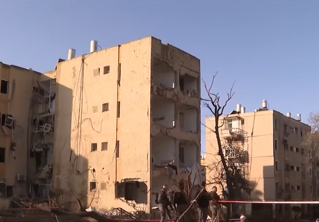 İran'ın vurduğu Arad'da büyük yıkım! Olayın vahameti gün ağarınca ortaya çıktı İran'ın vurduğu Arad'da büyük yıkım! Olayın vahameti gün ağarınca ortaya çıktı