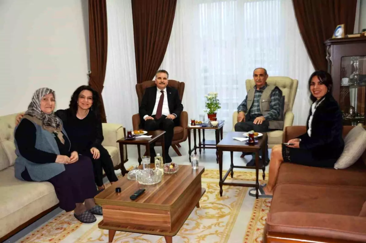 Kaymakam Odabaş\'tan bayramda şehit ailelerine ziyaret