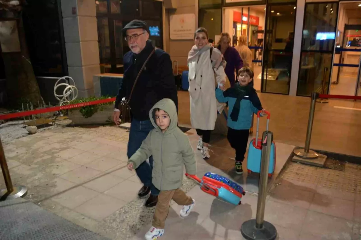 Midilli Adası\'ndaki kriz çözüldü