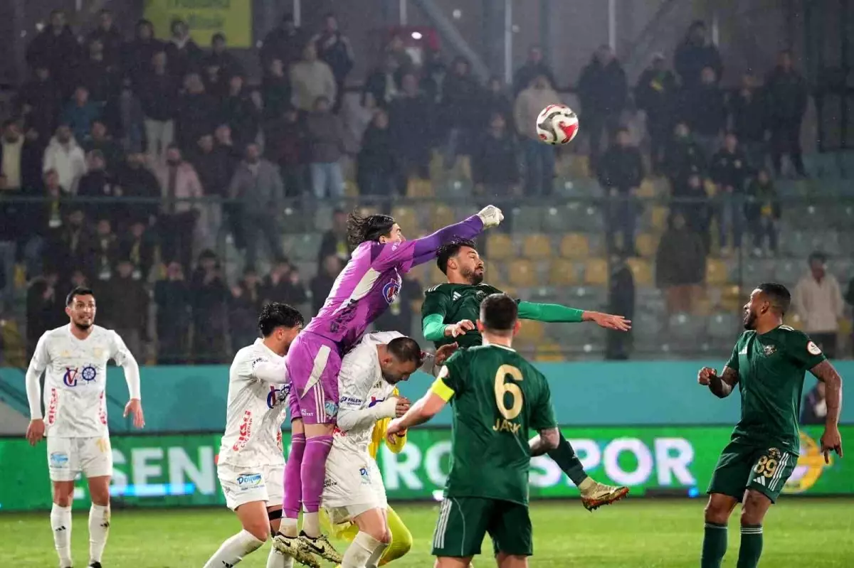 Esenler Erokspor, Erzurumspor\'a 0-2 Kaybetti