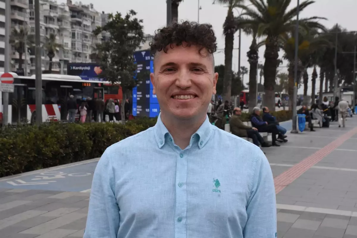 Türker Adakale\'den Uganda\'da Kütüphane Kuruldu