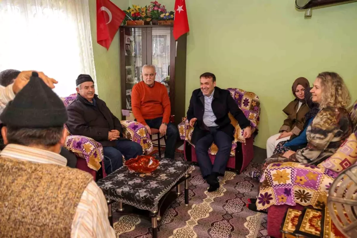 Vali Sözer\'den şehit ailesine bayram ziyareti