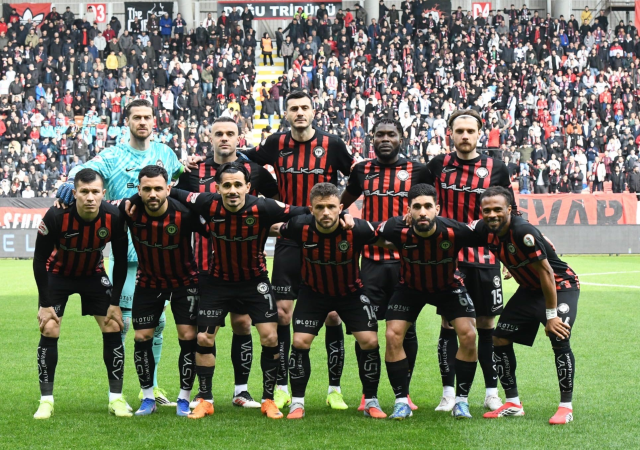 7 maç 7 galibiyet! Adım adım değil, koşarak Süper Lig'e geliyorlar