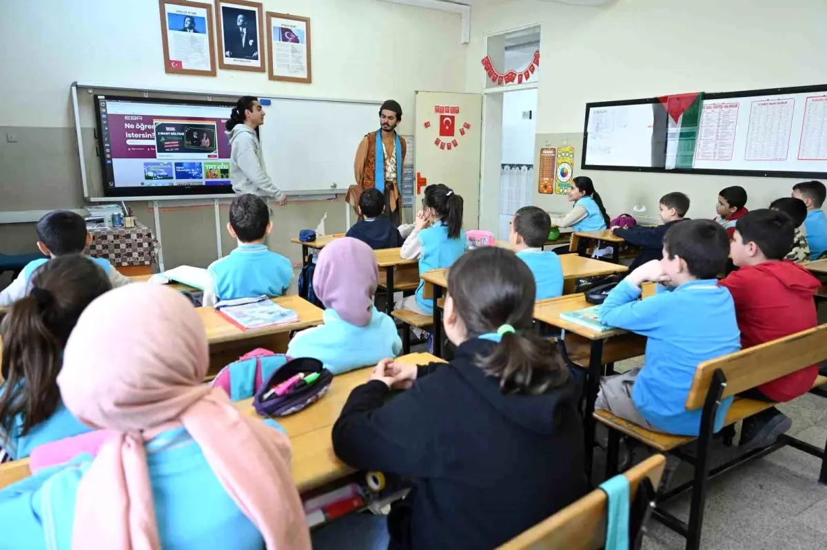 Başkan Altay: "31 ilçede 165 bin öğrencimize tasarruf ve milli teknoloji hamlesi bilinci kazandırıyoruz"