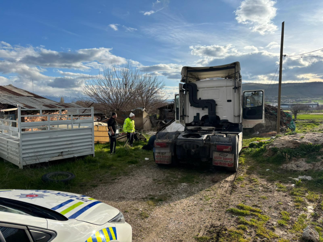 'Dur' ihtarına uymayan alkollü sürücüye 450 bin lira ceza