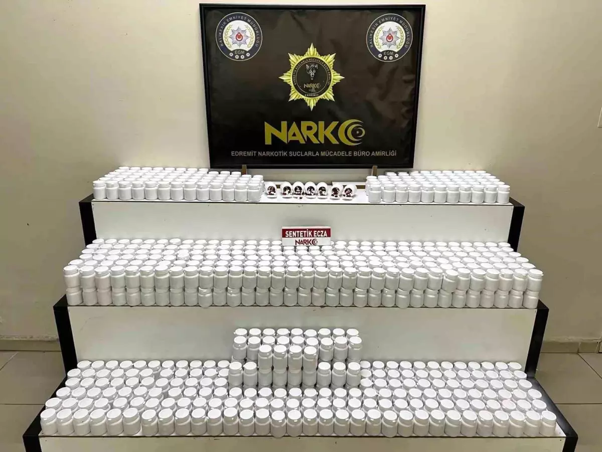 Balıkesir\'de 42 Bin 600 Sentetik Ecza Hap Ele Geçirildi