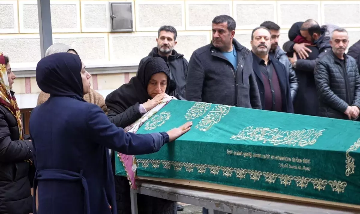 Boşanma Aşamasındaki Kadın Vahşice Öldürüldü