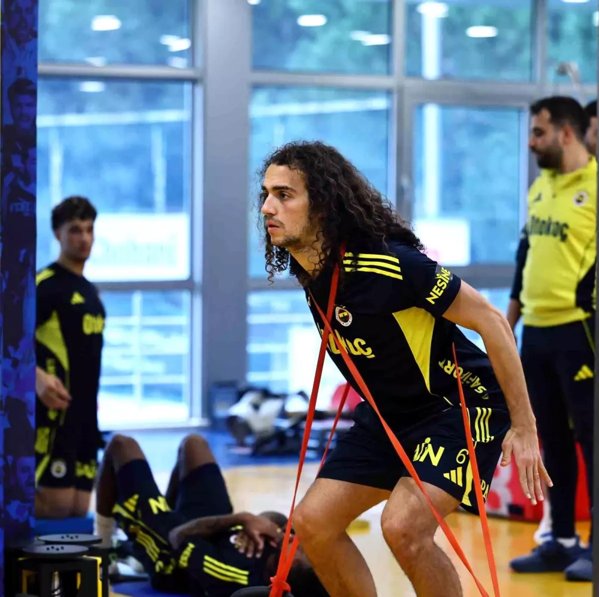 Fenerbahçe, Beşiktaş Maçı İçin Hazırlanıyor