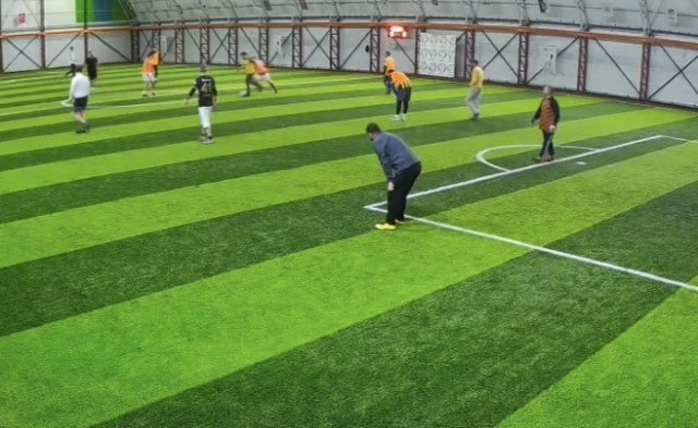 Halı saha maçında kalbine yenik düştü: O anlar kamerada Halı saha maçında kalbine yenik düştü: O anlar kamerada