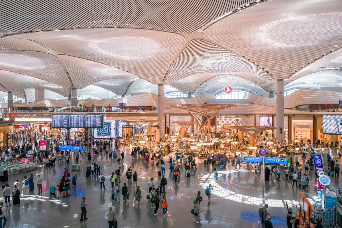 İstanbul Havalimanı\'nda Bayram Yoğunluğu