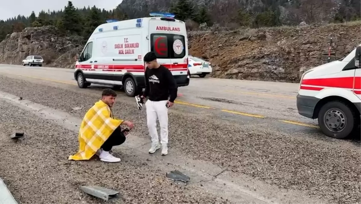 Seydişehir\'de Otobüs Kazası: 20 Yaralı