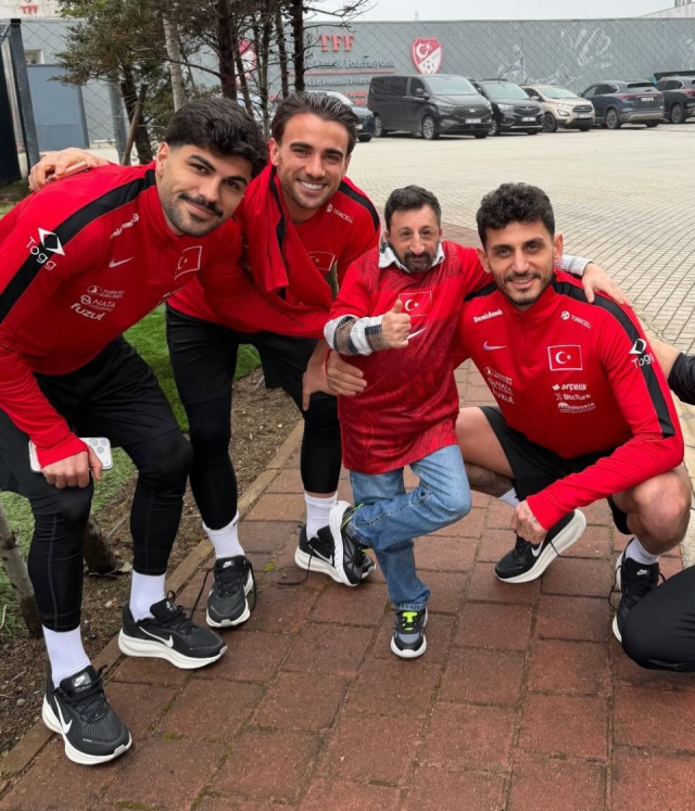 Milli Takım kampınına damga vuran ziyaret