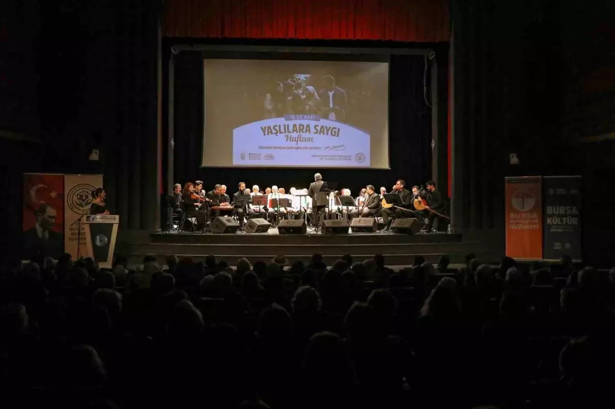 Olgun gençler, yaşlılara saygı haftasında hünerlerini sergiledi