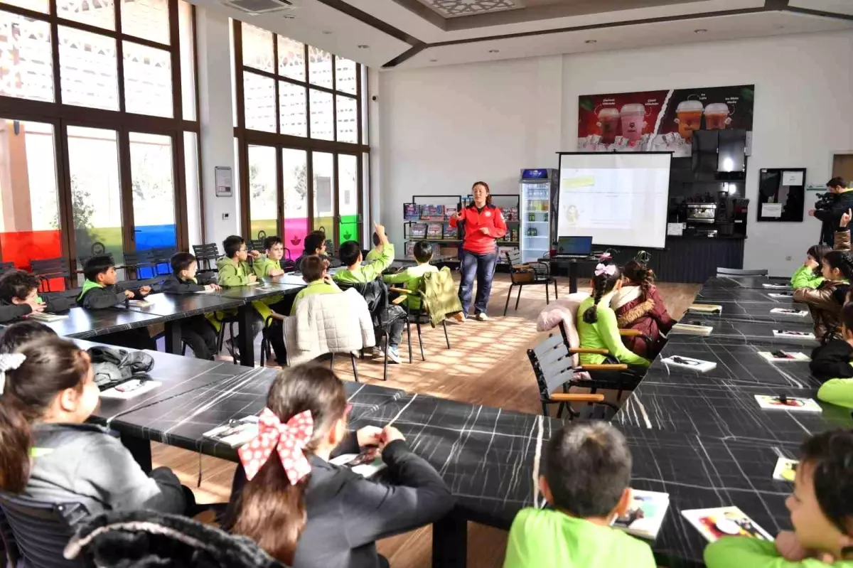 Osmangazi Belediyesi\'nden çocuklara afet farkındalık eğitimi