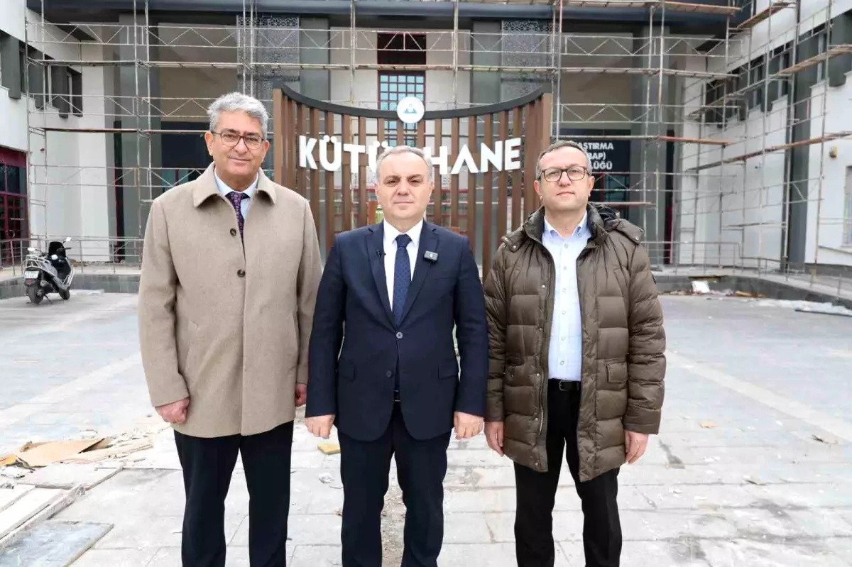 Erciyes Üniversitesi Kütüphanesi Yenileniyor