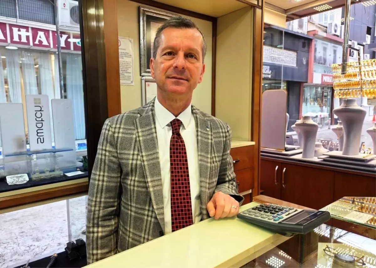 Altın Fiyatları Düşüşte, Ekonomik Savaş Belirleyici