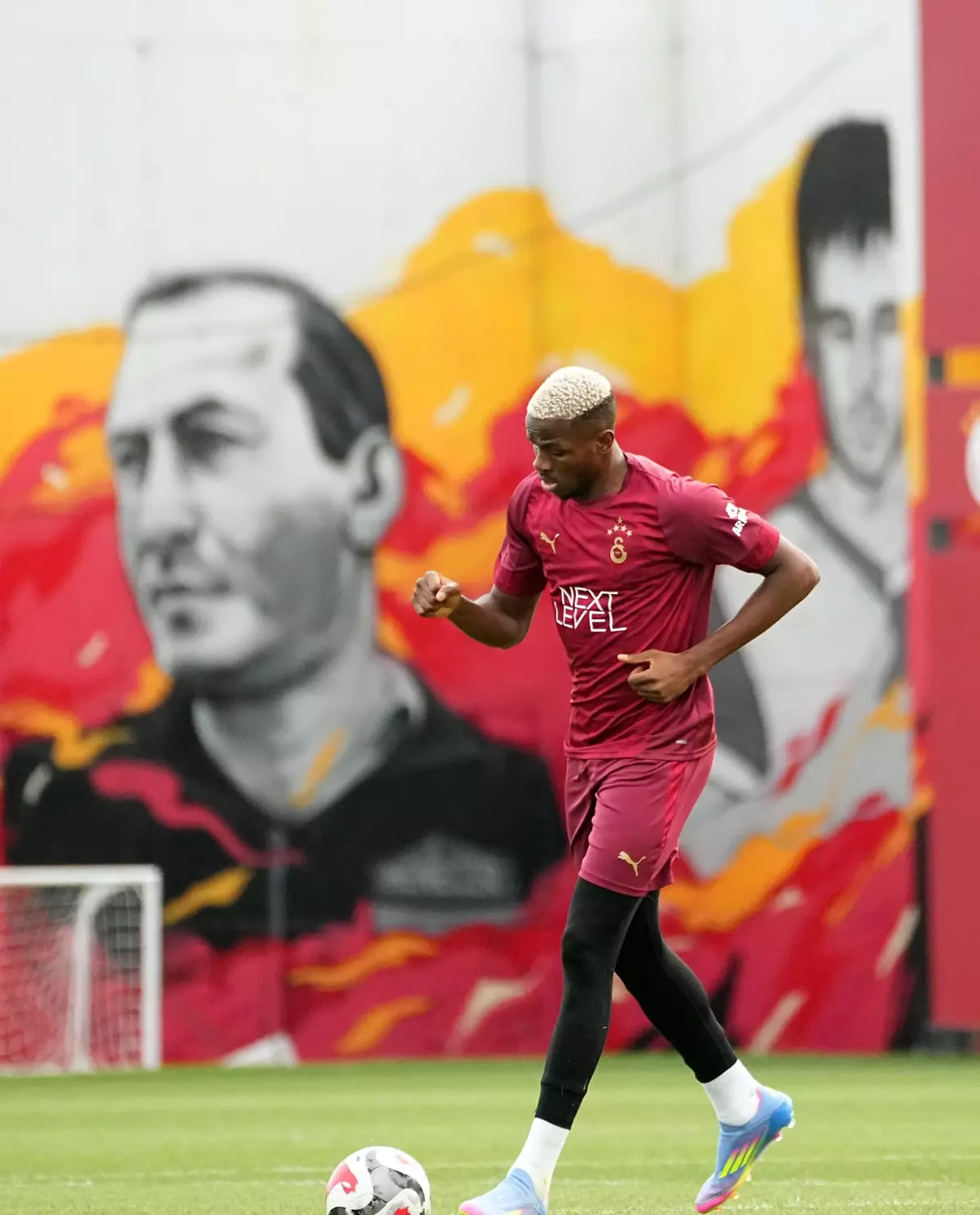 Osimhen Ameliyat Olacak