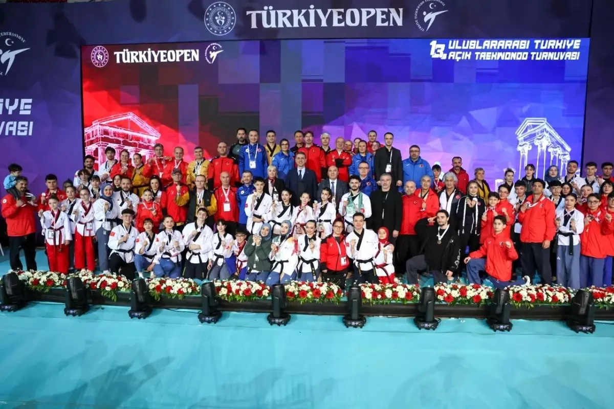 Türkiye Açık Taekwondo Turnuvası Başladı