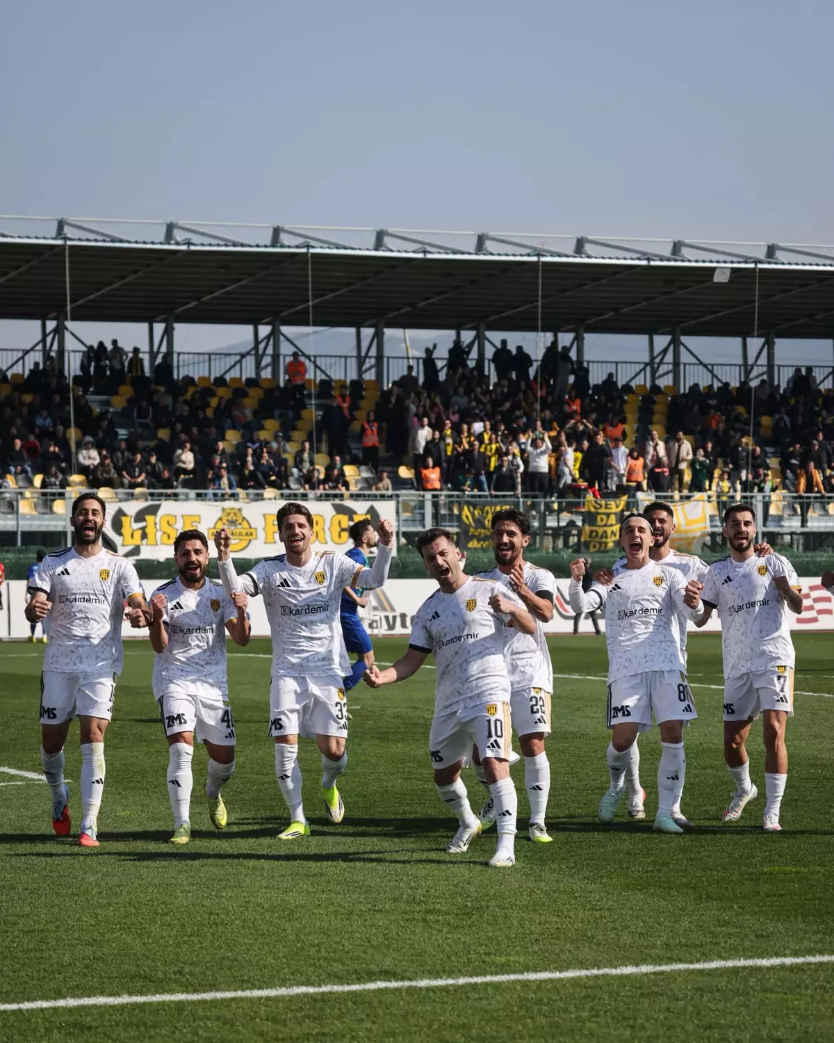 Aliağa Futbol Zirve Takipçisinde Kritik Maç