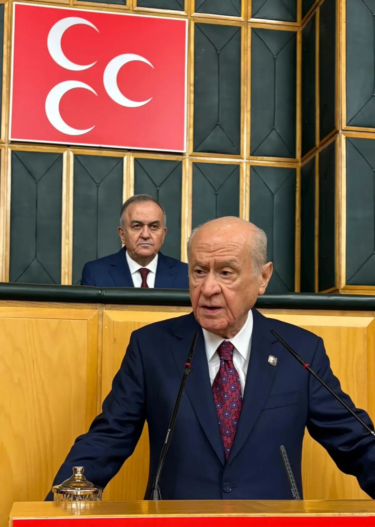 Bahçeli: Savaşlar bitsin, barış ve diyalog öne çıkmalı