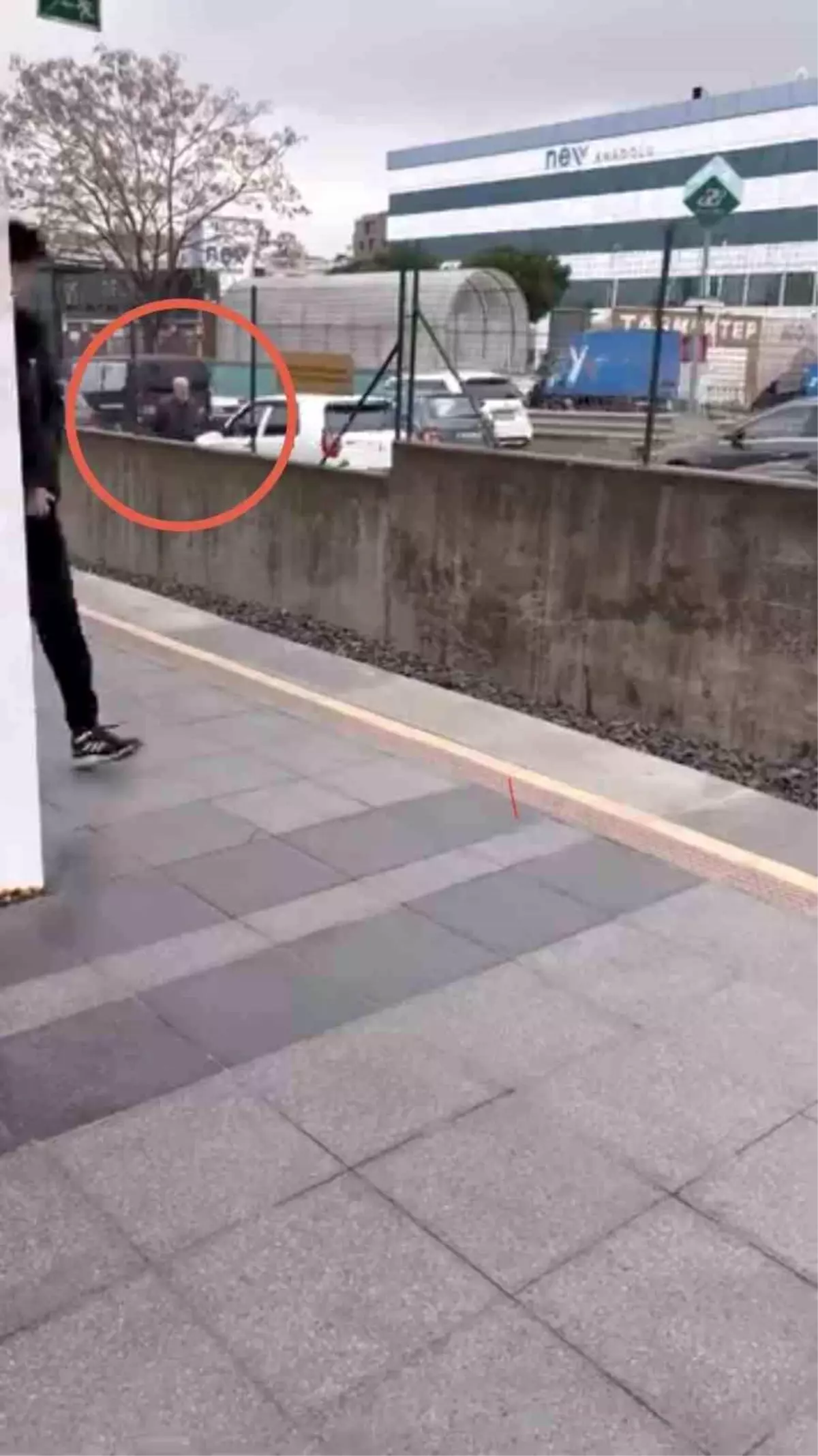 Bursa\'da Yaşlı Adam Trafikte Tehlike Yarattı