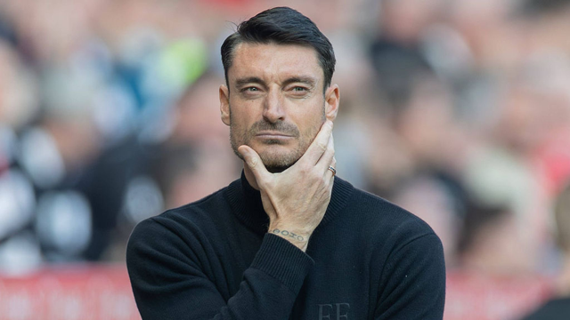 Galatasaray'ın eski yıldızı koca ülkeyi karıştırdı