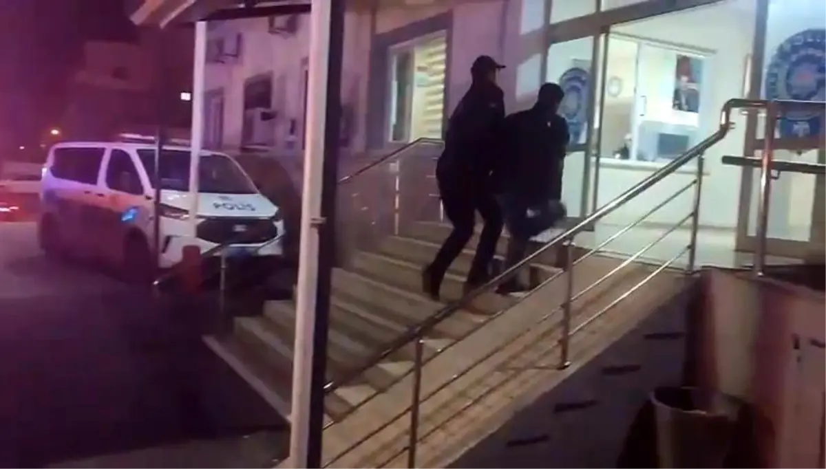 Hırsızlık suçundan aranan firari yakalandı