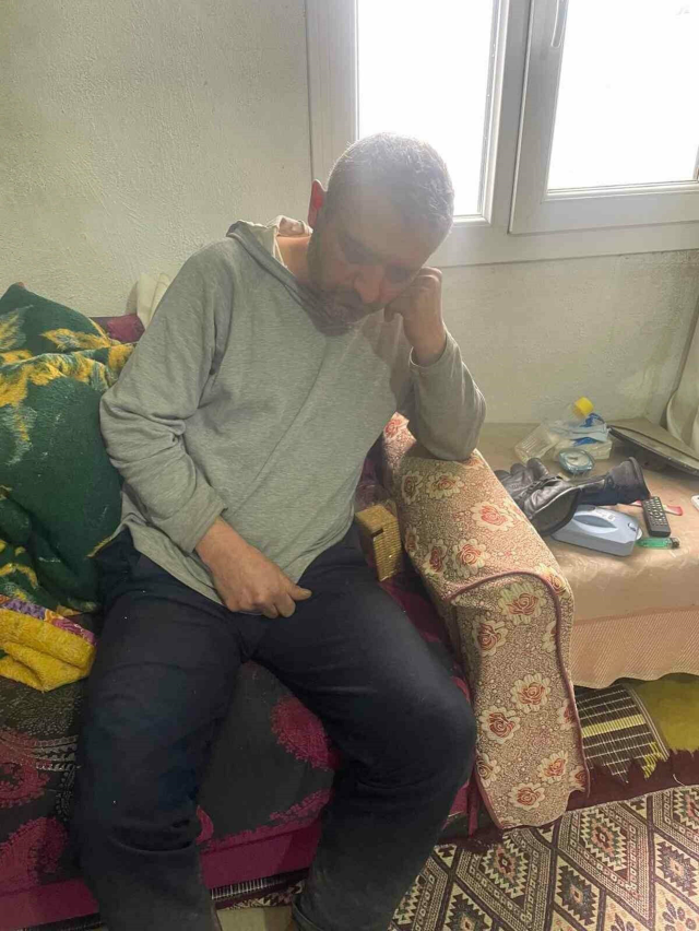 Kaybolan amatör dağcı, kazdığı çukurda hayatta kaldı