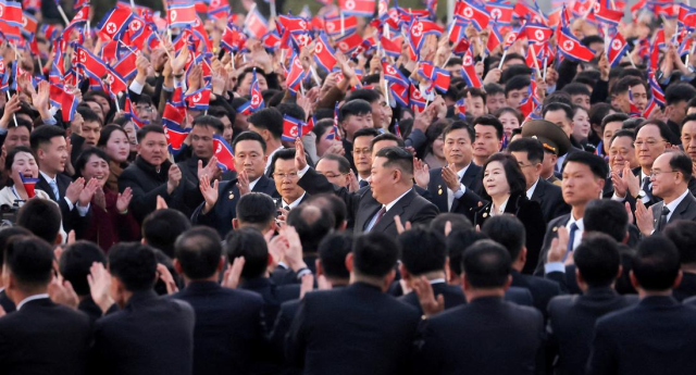 Kim'den Trump'a tarihi mesaj: Nükleer güç statüsünden geri adım atmayacağız