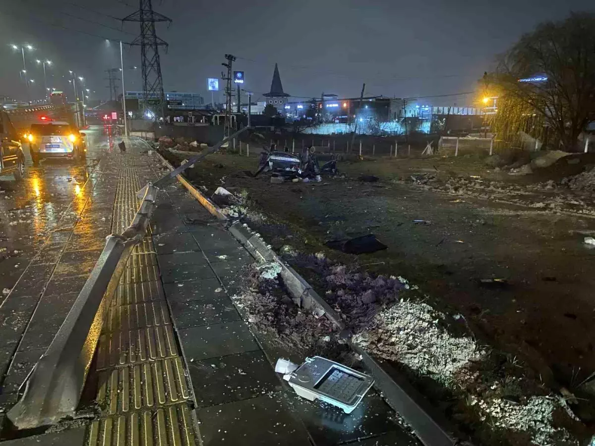 Ankara\'da Kaza: Sürücü Hayatını Kaybetti