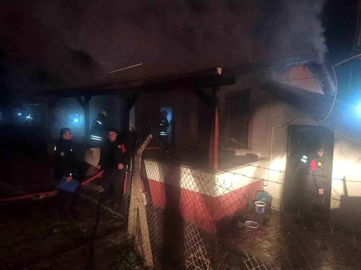 Konya\'da Bağ Evinde Yangın