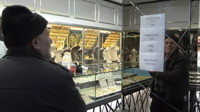 Kuyumcularda altın kalmadı! Dükkanın camına asılan yazı bomba