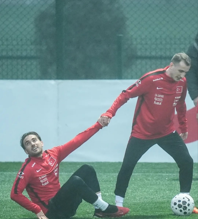 Milli Takım kampına damga vuran görüntü