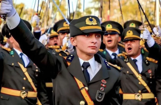 TSK'dan ihraç edilen Teğmen Ebru Eroğlu'nun savunması ortaya çıktı