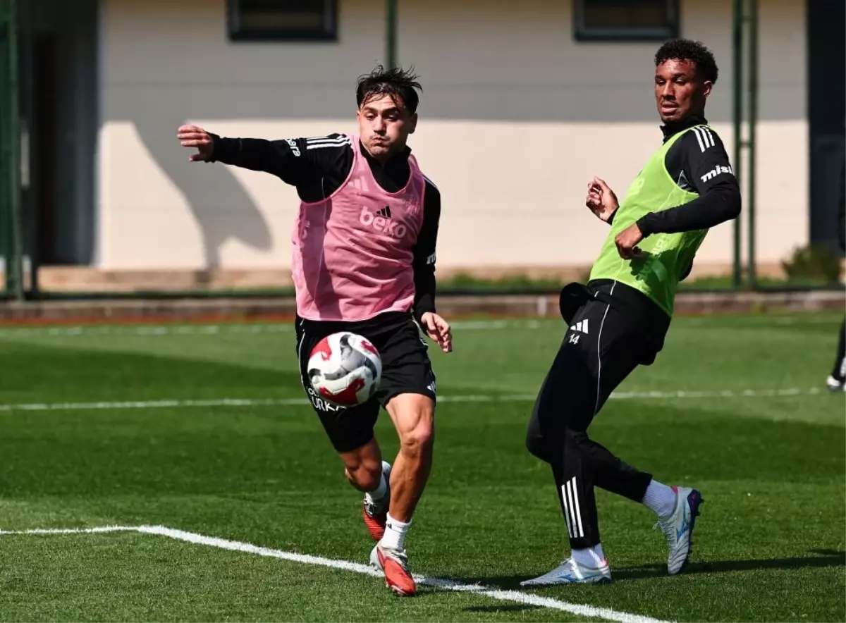 Beşiktaş Fenerbahçe Maçına Hazırlanıyor