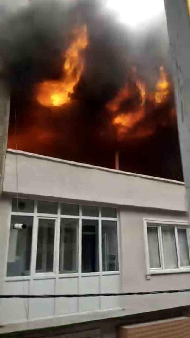 Bursa’da Çatı Yangını Korkuttu