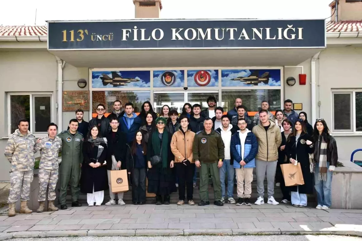 Gençler Askerlikle Tanıştı