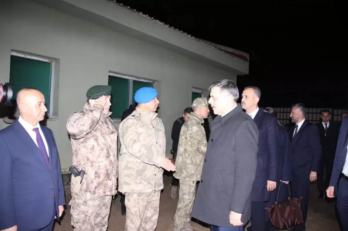 Bakan Çiftçi Gürbulak Sınır Kapısı\'nda İnceleme Yaptı