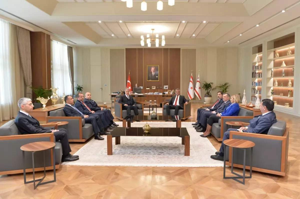 Erhürman Akar\'ı Kabul Etti