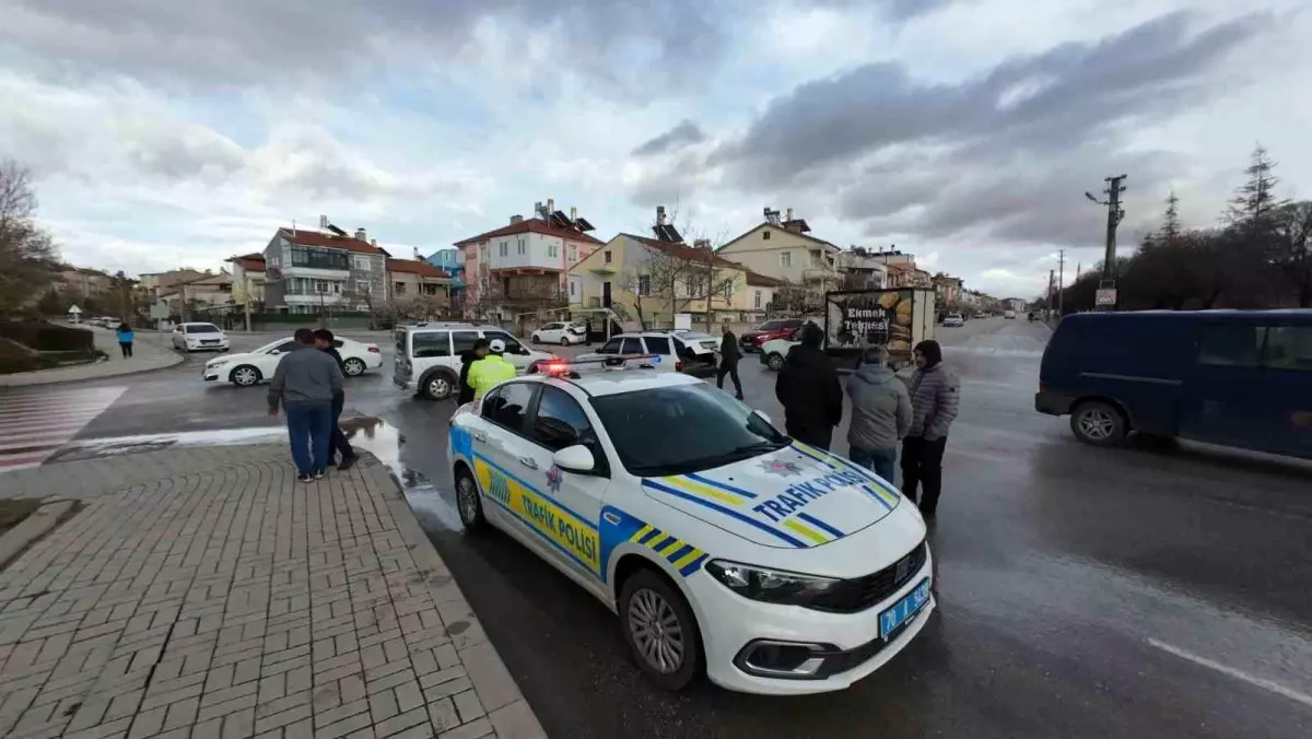 Karaman\'da Trafik Kazası: 1 Yaralı