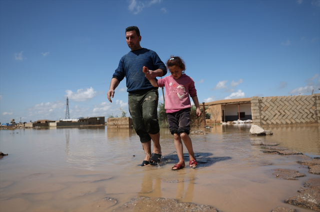 Haseke'de Sel: 700 Ev Su Bastı