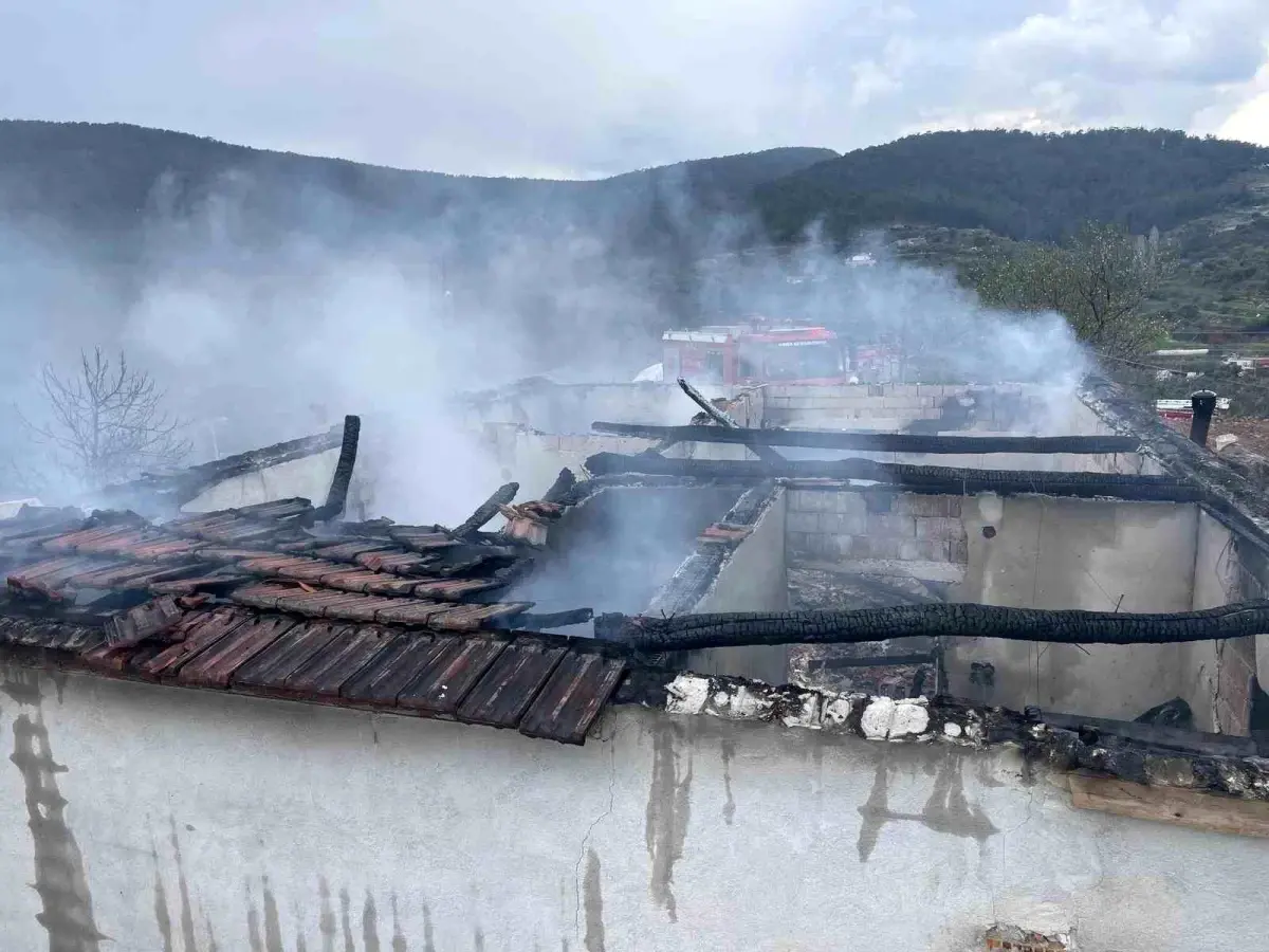 Muğla\'da Ev Yangını: Can Kaybı Yok