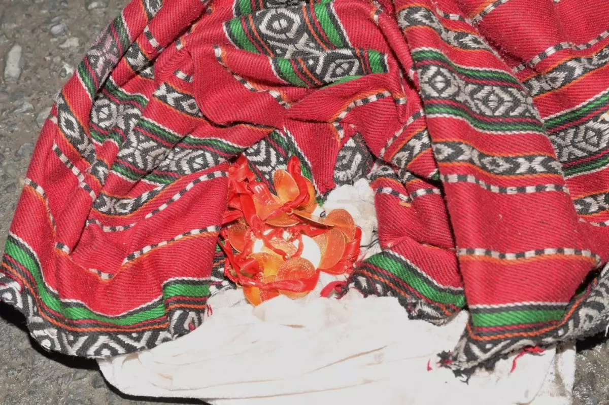 Esenyurt\'ta Altınlar Çöp İçinden Kurtarıldı