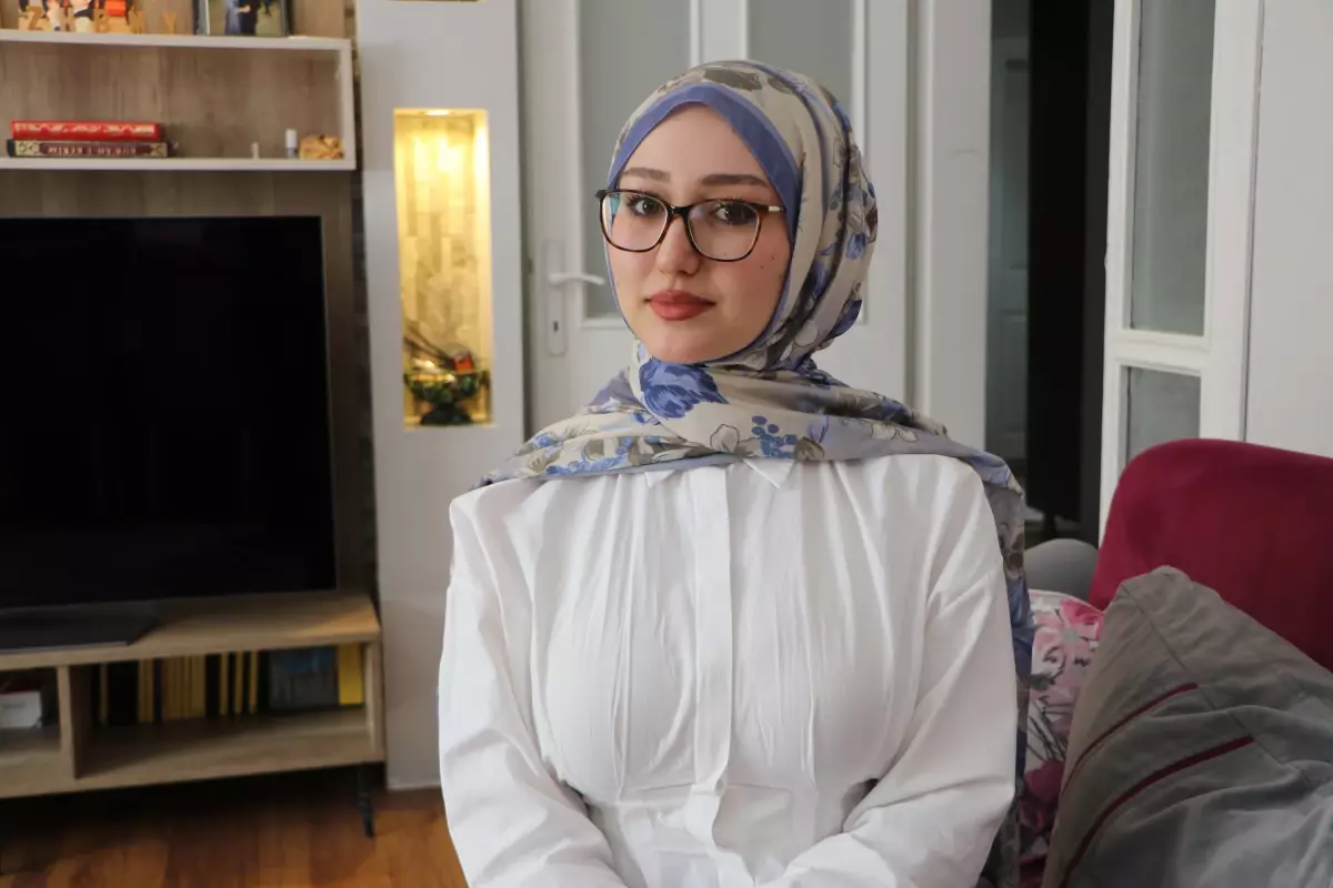 İran\'daki Türk Öğrenciler Savaş Korkusuyla Türkiye\'ye Döndü