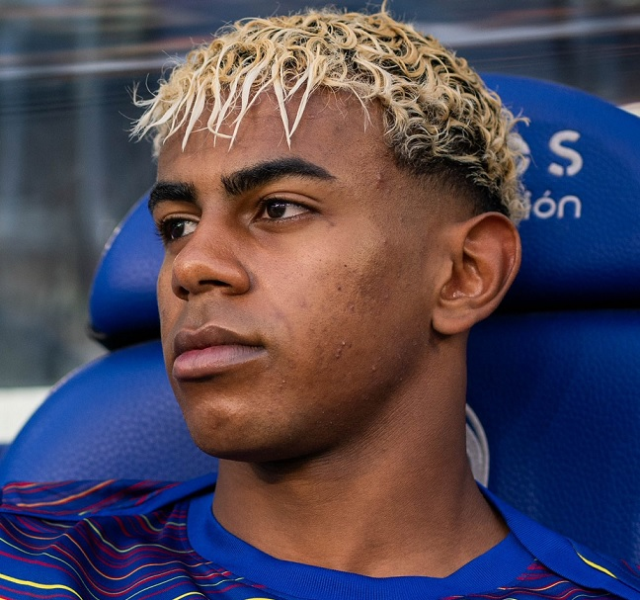 Oğlu için söylediklerine tepki yağıyor Oğlu için söylediklerine tepki yağıyor